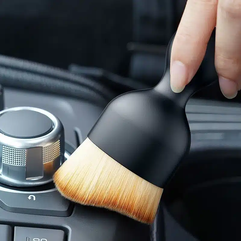 Accessoire nettoyage intérieur voiture