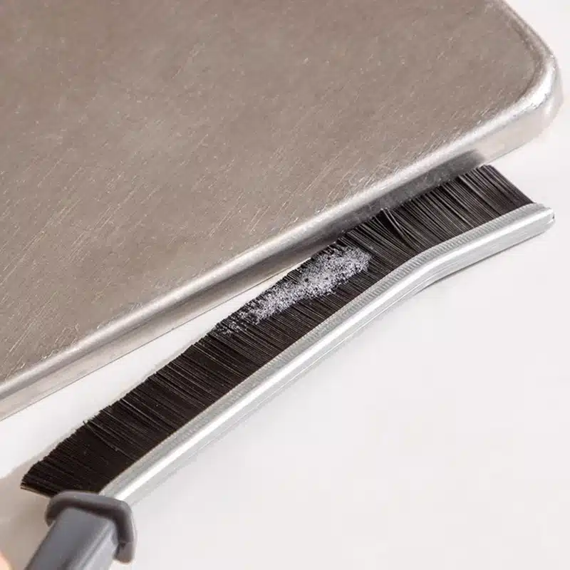 Nettoyeur de crevasses pour salle de bain et cuisine